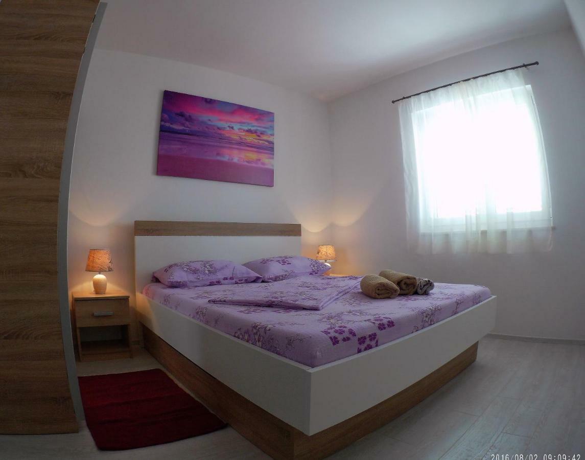 Apartment Dolores Makarska Eksteriør billede